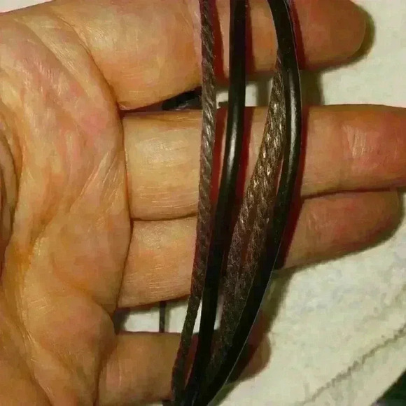 Handmade Leather Unisex Bracelet - Picture 1 of 4